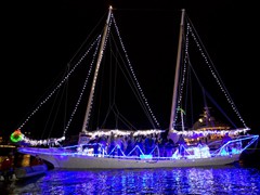 Schooner Wharf Bar Lighted Boat Parade 2018